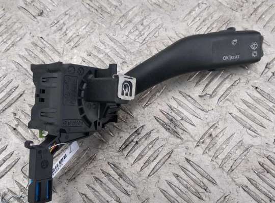 Переключатель дворников VG1718690 на Volkswagen Touran