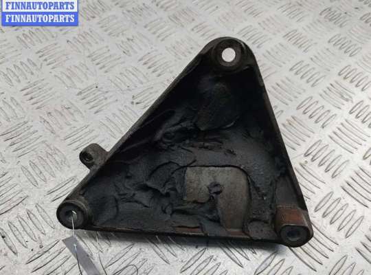 купить Кронштейн КПП опорный на Audi A6 C5 (1997-2005)