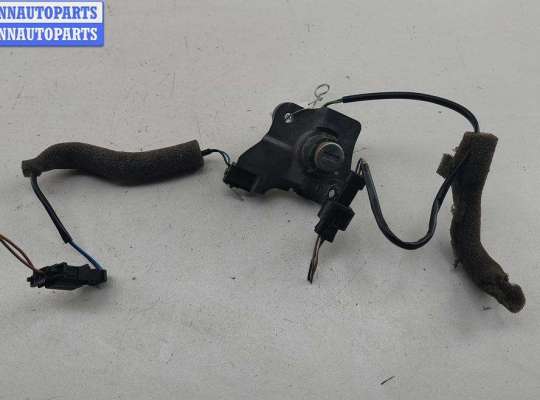 Личинка крышки багажника