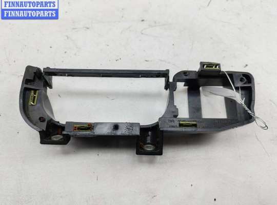 купить Ручка двери внутренняя передняя правая на Ford Galaxy (2000-2006)