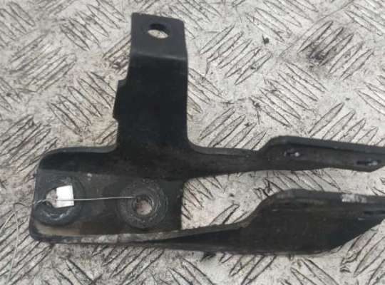 купить Кронштейн крепления на Audi 80 B3 (1987-1992)