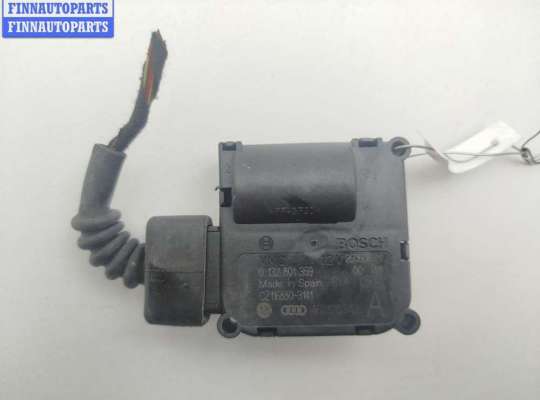 Моторчик заслонки отопителя AU1725491 на Audi A6 C6 (2004-2011)