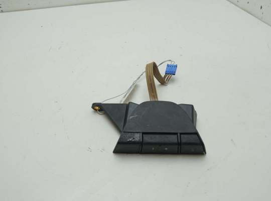 Кнопки руля FT479373 на Fiat Croma II (2005-2011)