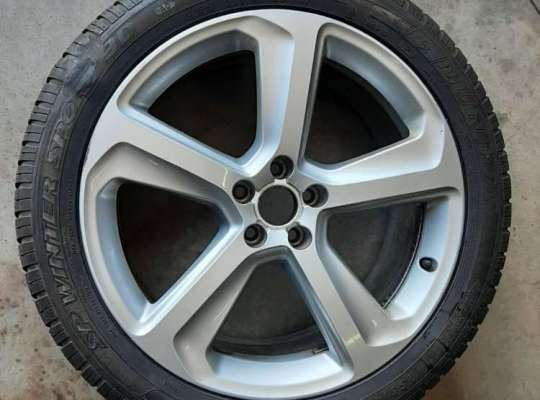 купить Колесо (комплект колёс) на Audi Q5 8R (2008-2017)