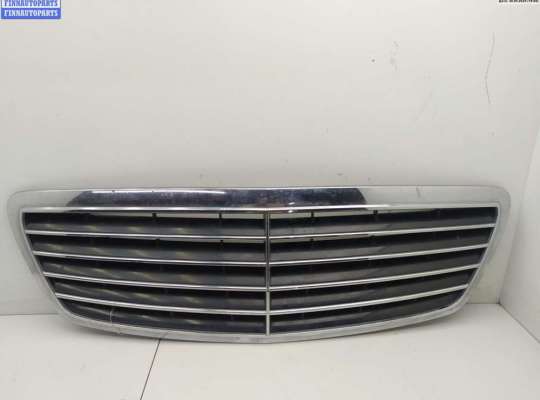 купить Решетка радиатора на Mercedes W220 (S)