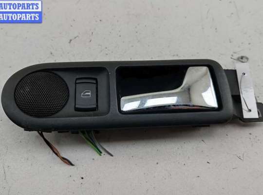 купить Ручка двери внутренняя задняя правая на Volkswagen Passat B5+ (GP)