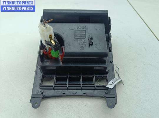 купить Бардачок на Volkswagen Golf-6