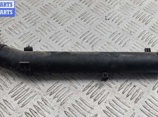 купить Трубка охлаждающей жидкости пластиковая на Volkswagen Golf-4