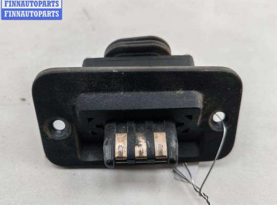 купить Выключатель концевой (концевик) на Volkswagen Caddy (2004-2010)