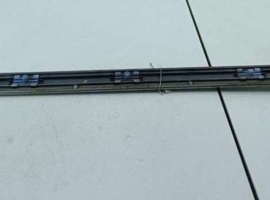 купить Молдинг двери задней левой на BMW 5 E39 (1995-2003)