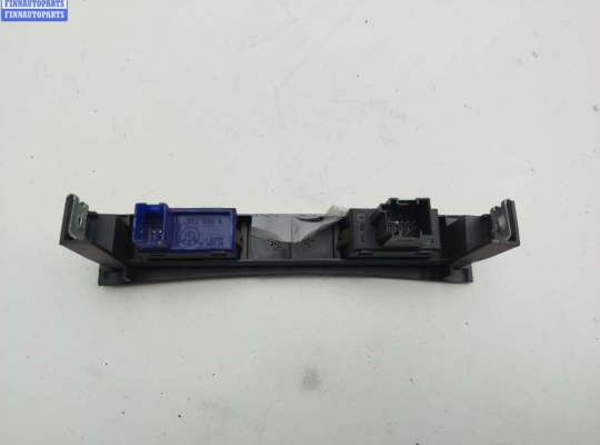 купить Кнопки управления прочие (включатель) на BMW 7 E38 (1994-2001)