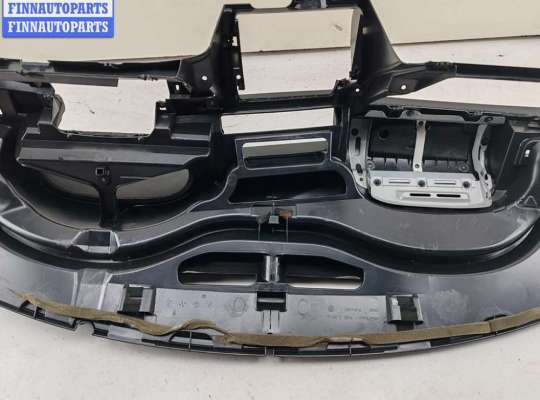 Панель передняя салона (Торпедо) на Volkswagen Bora (1J2)