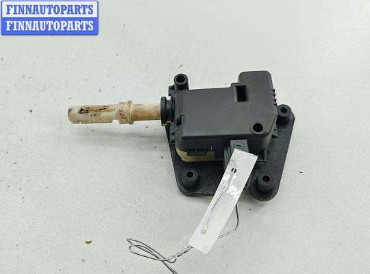 Активатор (привод) замка багажника AU1717944 на Audi A6 C5 (1997-2005)