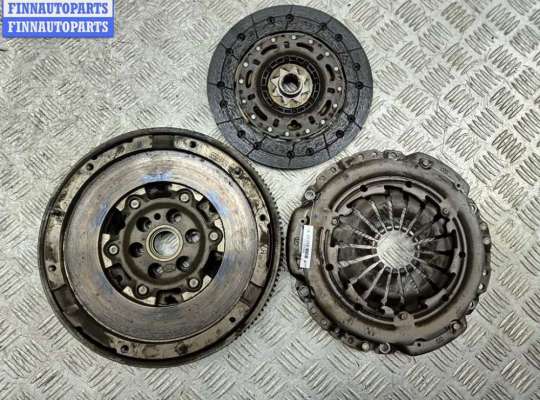 Маховик OP2395525 на Opel Astra J (2009-2015)
