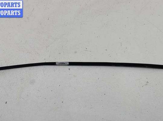 Молдинг лобового стекла SK523997 на Skoda Octavia mk1 (A4 1U) 1996-2010