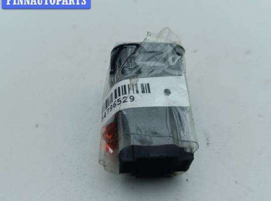 Кнопка открывания лючка топливного бака VG2612848 на Volkswagen Passat B5