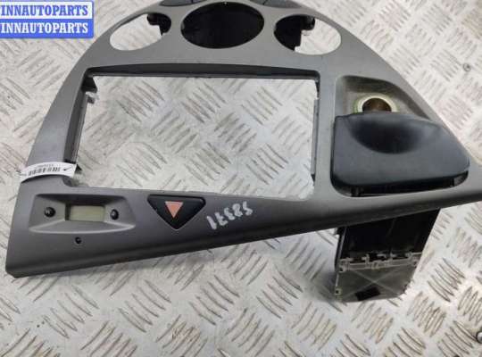 купить Рамка магнитолы на Ford Focus I (1998-2005)