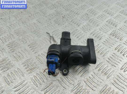 купить Фланец (тройник) системы охлаждения на Audi A6 C5 (1997-2005)