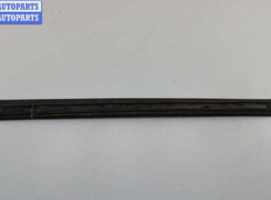 купить Молдинг двери передней левой на Audi A6 C6 (2004-2011)