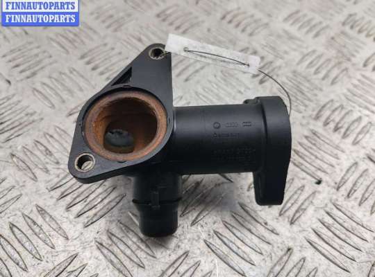 купить Фланец (тройник) системы охлаждения на Volkswagen Passat B5