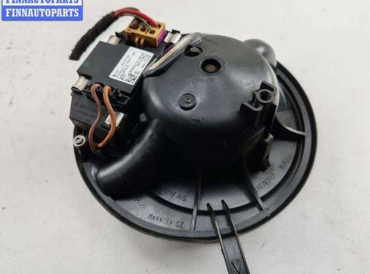 купить Двигатель отопителя (моторчик печки) на Volkswagen Passat B6