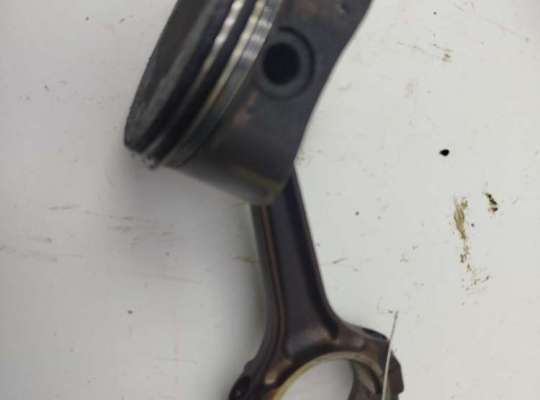 купить Поршень с шатуном на Opel Zafira A (1999-2005)