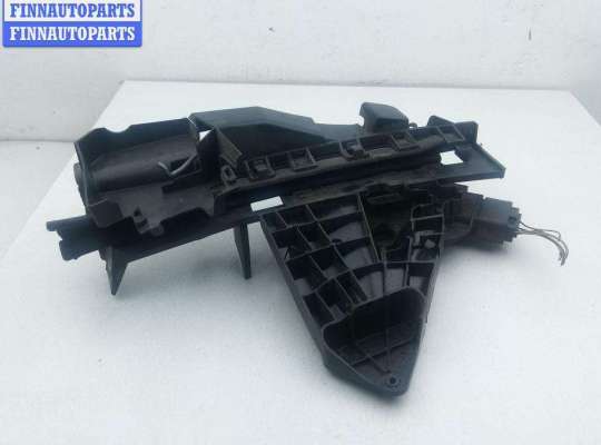 купить Замок двери передней левой на Ford Focus II (2004-2011)