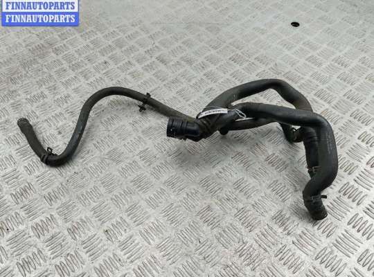 купить Патрубок отопителя (печки) на Volkswagen Golf-4