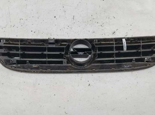 купить Решетка радиатора на Opel Zafira A (1999-2005)