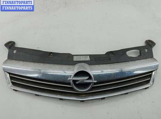 Решетка радиатора OP2415825 на Opel Astra H (2004-2009)