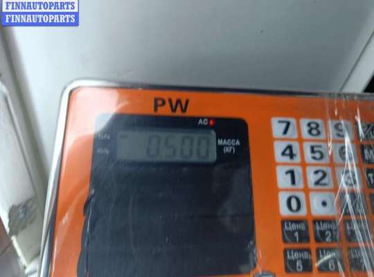 купить Петля двери передней левой на Volkswagen Passat B5