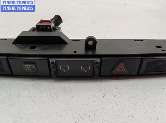 купить Кнопка аварийной сигнализации (аварийки) на Chrysler Voyager (2001-2007)