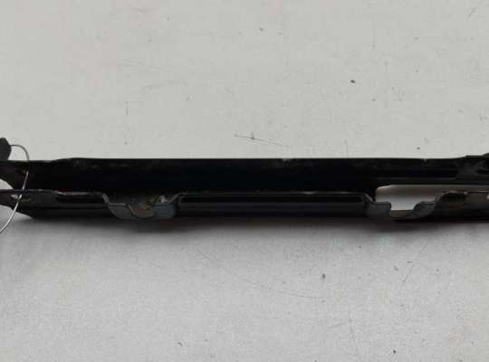 Кронштейн бампера переднего MB1649552 на Mercedes C-Class W203 (2000-2006)