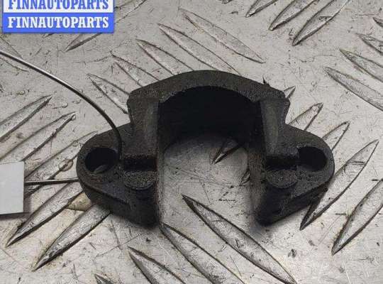 купить Скоба (кронштейн) крепления форсунки на BMW 5 E60/E61 (2003-2010)