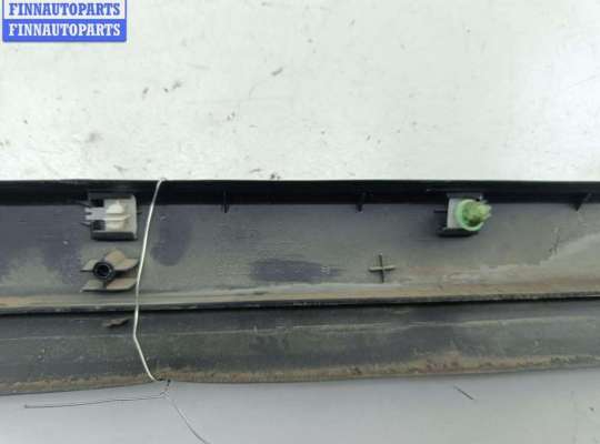 купить Молдинг двери задней правой на Volkswagen Passat B5