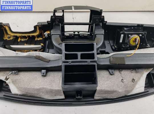 Панель передняя салона (Торпедо) на SsangYong Rodius