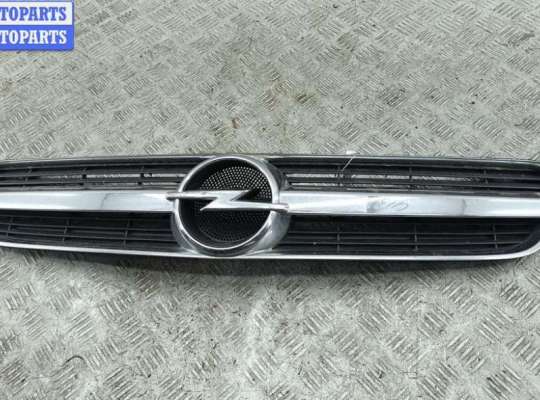 купить Решетка радиатора на Opel Vectra C (2002-2008)