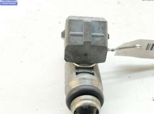 Форсунка топливная на Volkswagen Golf IV (1J)