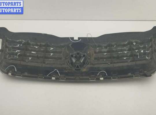 купить Решетка радиатора на Volkswagen Passat B5+ (GP)