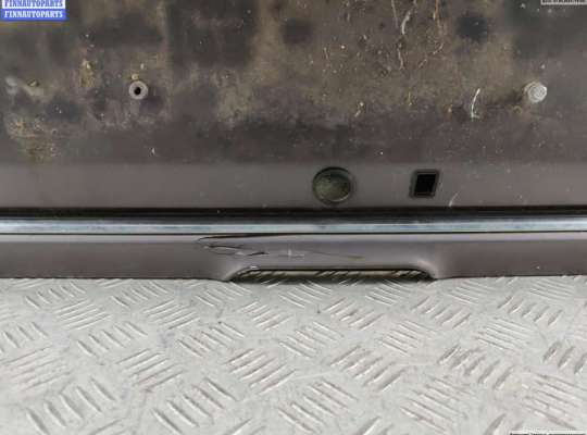 купить Крышка багажника (дверь задняя) на Mercedes W124