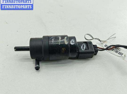 Насос (моторчик) омывателя стекла BM3595216 на BMW 3 E46 (1998-2006)