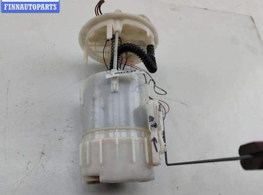Насос топливный RN1586255 на Renault Scenic II (2003-2009)