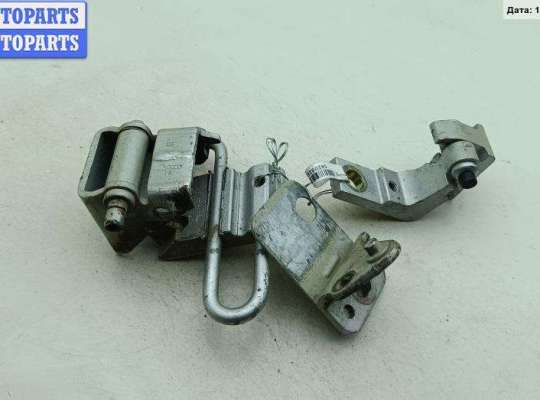 Петля двери задней левой VG1725991 на Volkswagen Passat B5+ (GP)
