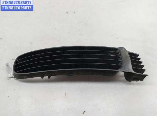 купить Решётка (заглушка) в бампер на Volkswagen Passat B5