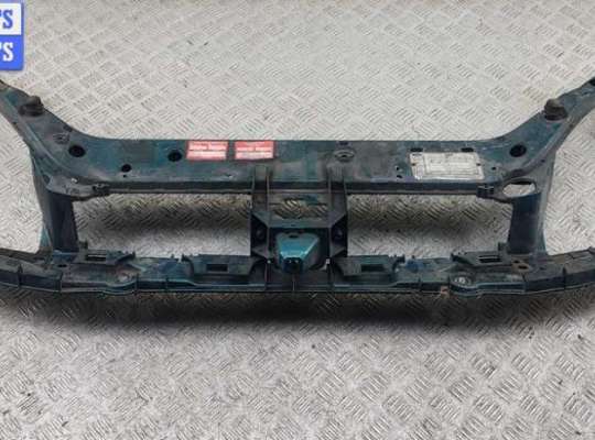 купить Рамка передняя (панель кузовная, телевизор) на Ford Focus I (1998-2005)