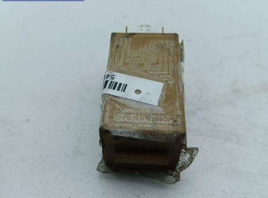 купить Реле стеклоочистителя (дворников) на BMW 5 E39 (1995-2003)