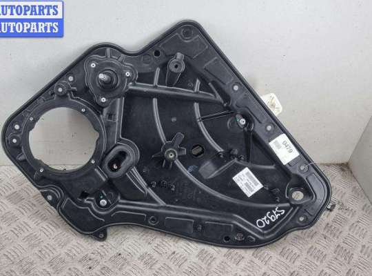 Стеклоподъемник механический