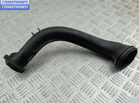 купить Патрубок интеркулера на Volkswagen Golf-5