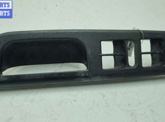 купить Ручка двери внутренняя передняя левая на Volkswagen Golf-4