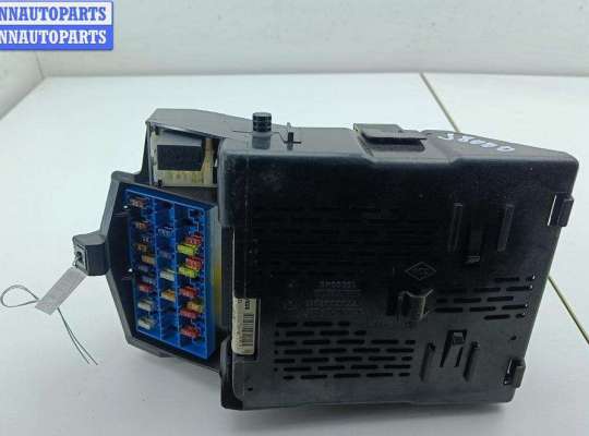 купить Блок предохранителей на Renault Scenic I (1996-2003)